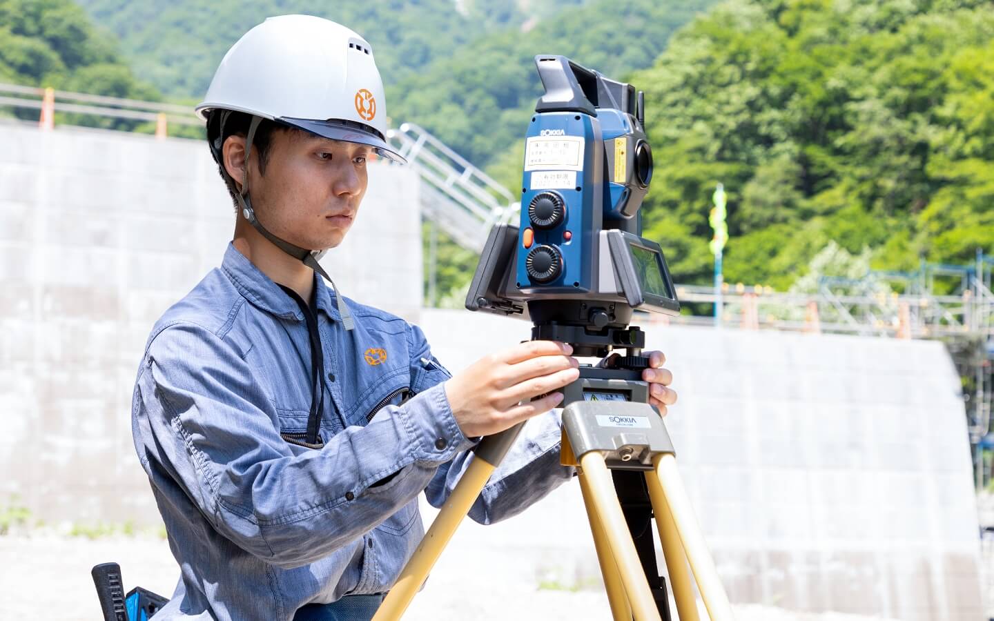 山の現場でICTに挑戦！技術と経験を重ねて成長中です