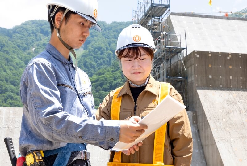 次の100年を見据えて、新しい力を待っています。