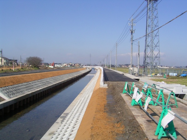 準用河川新鍛治川付替え区間第８工区新設工事