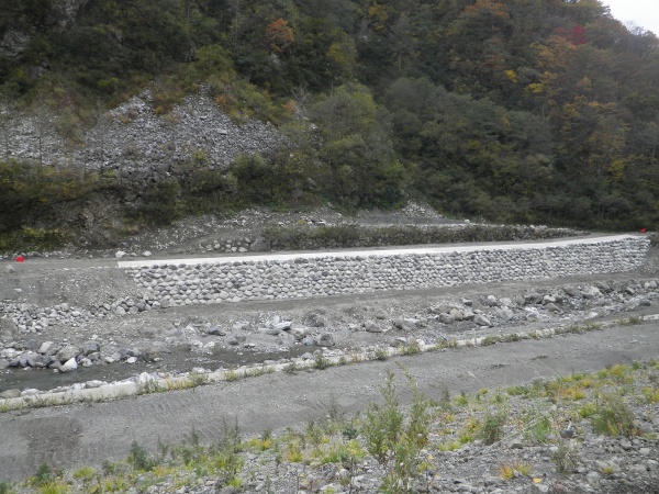 Ｈ２４ 水谷下流山腹その他工事