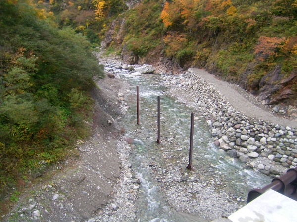 Ｈ２４ 天鳥第２号砂防堰堤その他工事