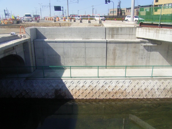 都市計画道路呉羽町袋線地方特定街路（富山大橋）安野屋橋下部工工事