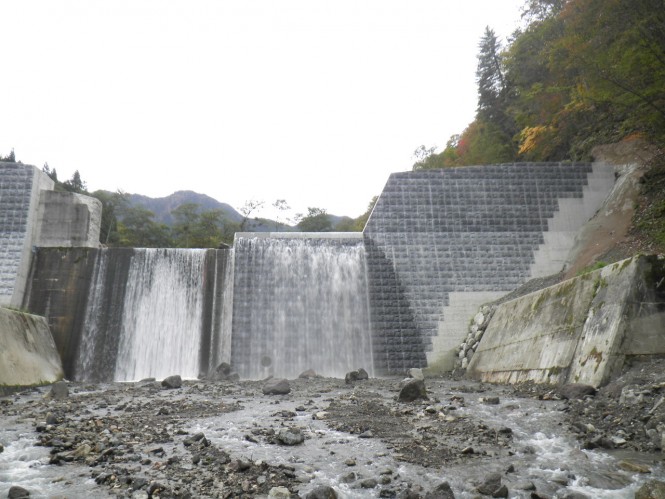 中尾第４号砂防堰堤改築その２工事