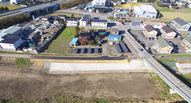 神通川・堤防天端保護他工事