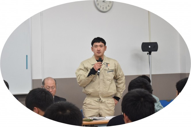 浅野啓五さんが富山工業高校へ出前講座に行ってきました。