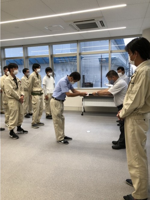 社内表彰（工事成績評定点）を執り行いました。