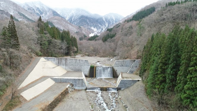 令和２年度中尾第４号砂防堰堤改築他工事