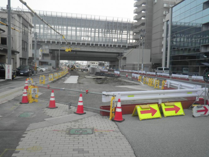 都市計画道路牛島蜷川線道路改築水路（愛宕火防水路）付替工工事